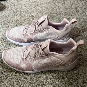 Nike Women's Pink Sneakers